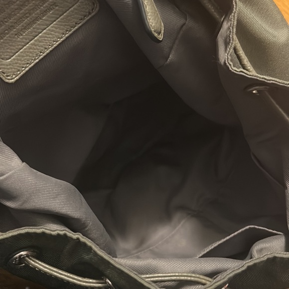 Military green coach backpack in great condition - Picture 6 of 7